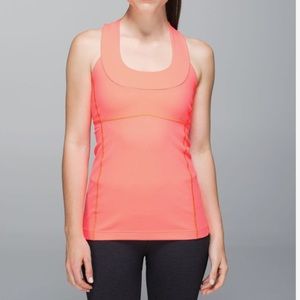(NWOT) Lululemon Athletica Scoop Neck Tank Size 6